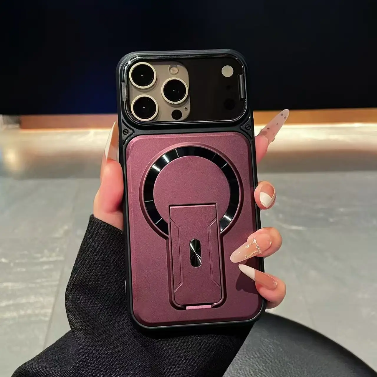 حافظة مغناطيسية قابلة للطي مع  - مراجعة Camera Lens Protector وسعره