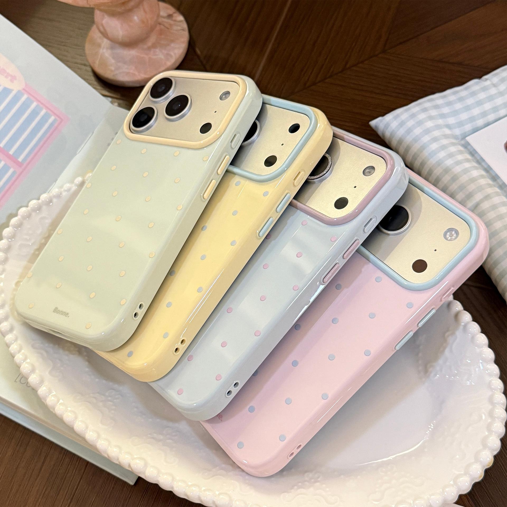 جراب هاتف كوري بنقاط البولكا د - مراجعة Apple Iphone 15 Pro Max وسعره